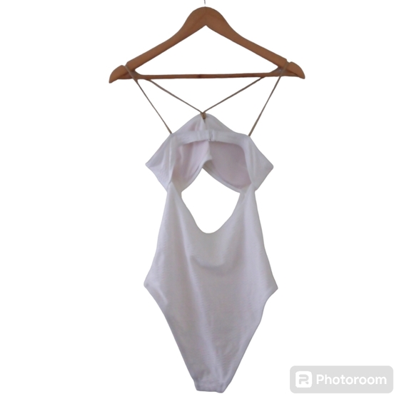 Aerie Jacquard White Keyhole Cutout Bandeau Swimsuit. Size S - Picture 4 of 12